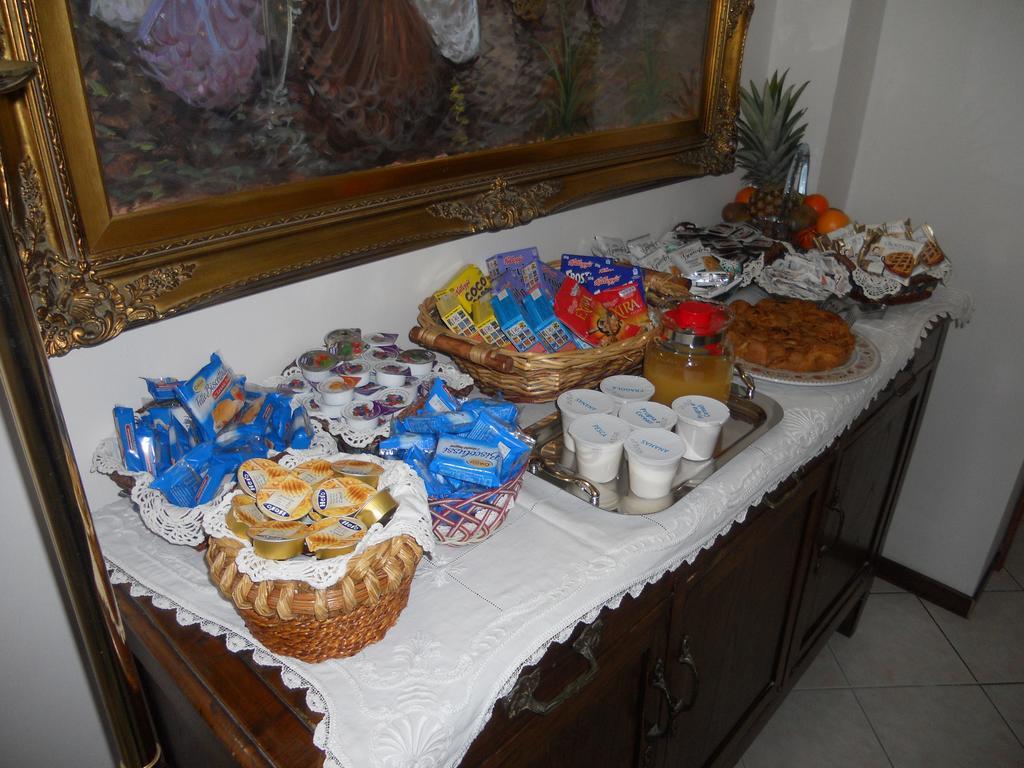 B&B Home Sweet Home Ντιάνο Μαρίνα Εξωτερικό φωτογραφία