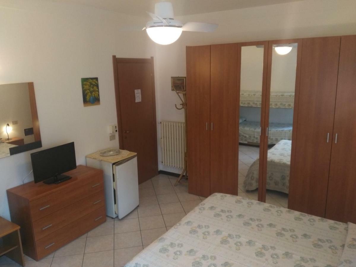 B&B Home Sweet Home Ντιάνο Μαρίνα Εξωτερικό φωτογραφία